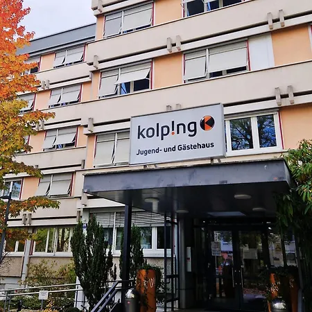 게스트하우스 Kolping Gaestehaus 2*