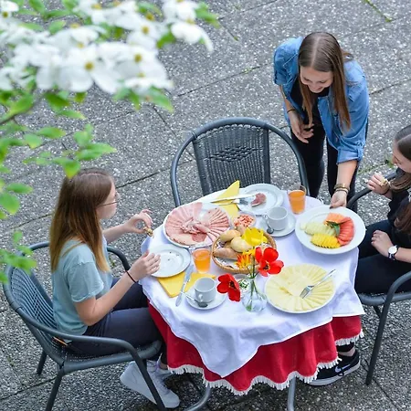 Πανσιόν Kolping Gaestehaus